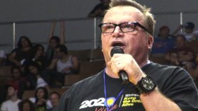 Tom Arnold on His Passion for Wrestling