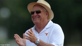 Texas' Bubba Thornton to Retire